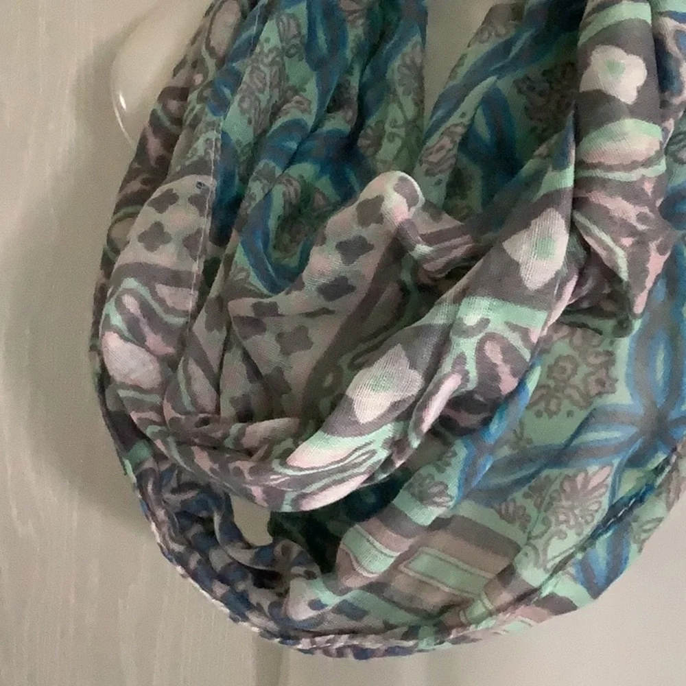 Infinity scarf blue pink turquoise and gray one size 100% polyester versatile